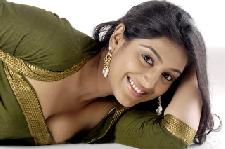 Padmapriya clears rumours