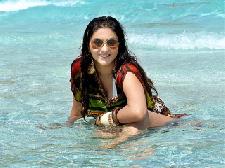 My dream is to act with Rajnikanth- Namitha