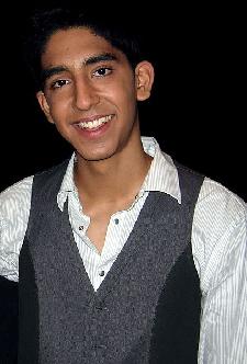 Slumdog Millionaires Dev Patel in Nadodigal remake